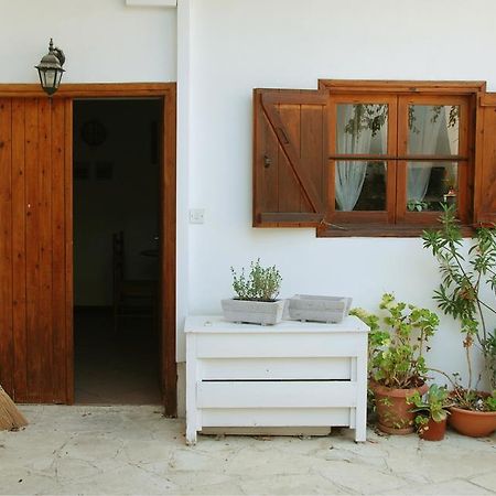 דירות קאלאבסוס Kontoyiannis House מראה חיצוני תמונה