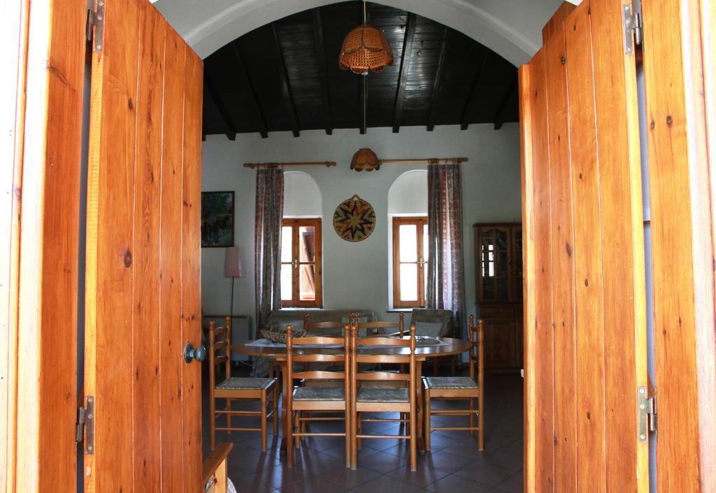 דירות קאלאבסוס Kontoyiannis House מראה חיצוני תמונה