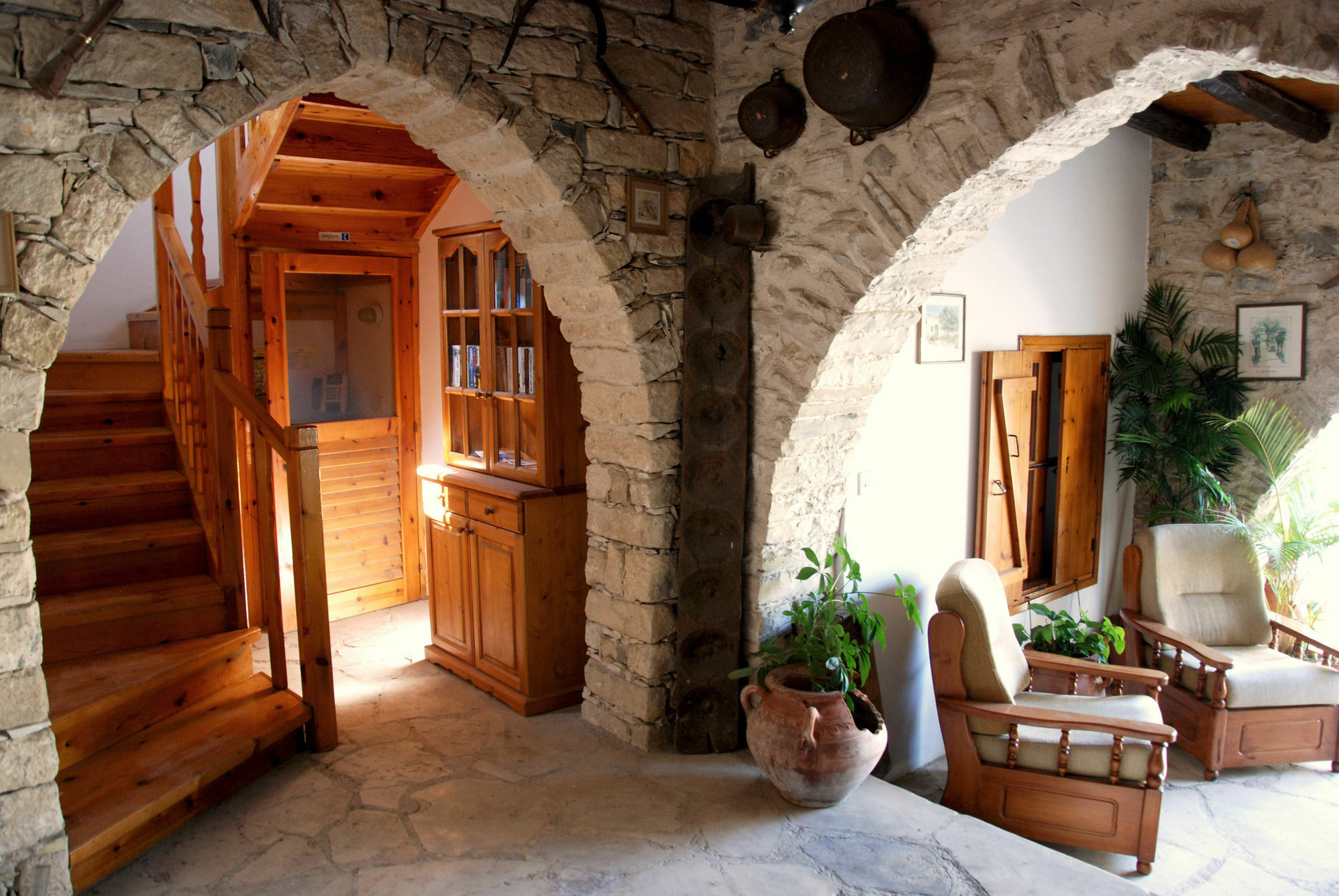 דירות קאלאבסוס Kontoyiannis House מראה חיצוני תמונה