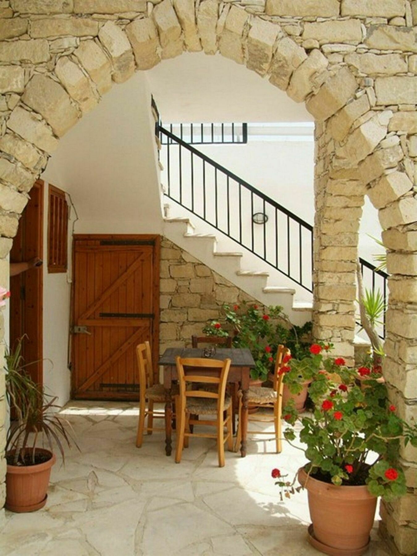 דירות קאלאבסוס Kontoyiannis House מראה חיצוני תמונה